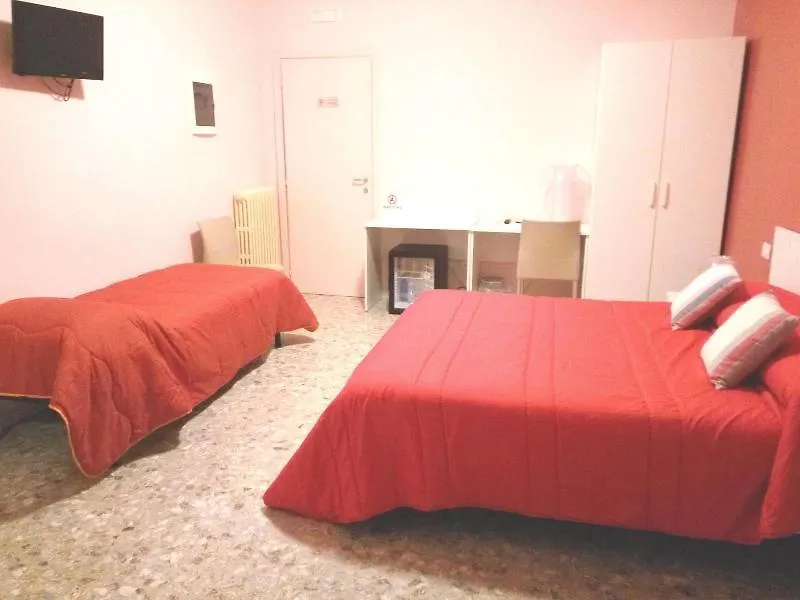Michelangelo Rooms Катания 3*,  Италия