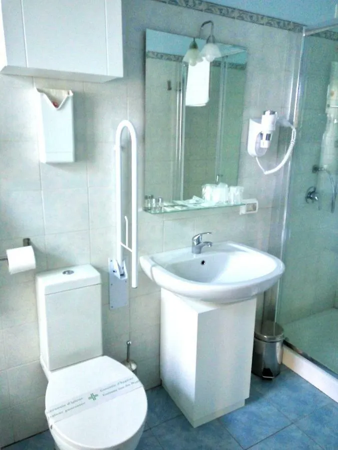 קטאניה Michelangelo Rooms לינה וארוחת בוקר