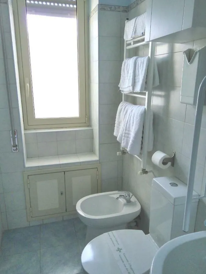 Michelangelo Rooms Катания