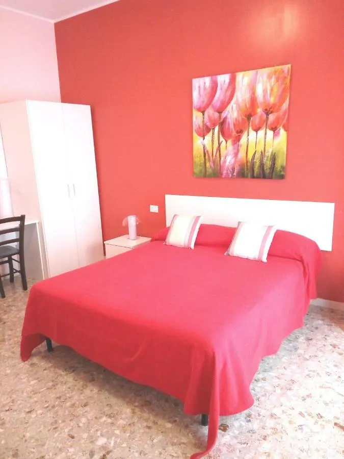 לינה וארוחת בוקר קטאניה Michelangelo Rooms